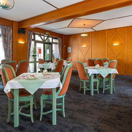 Hotel A La Vignette - Colmar-Nord Сен-Иполит Екстериор снимка