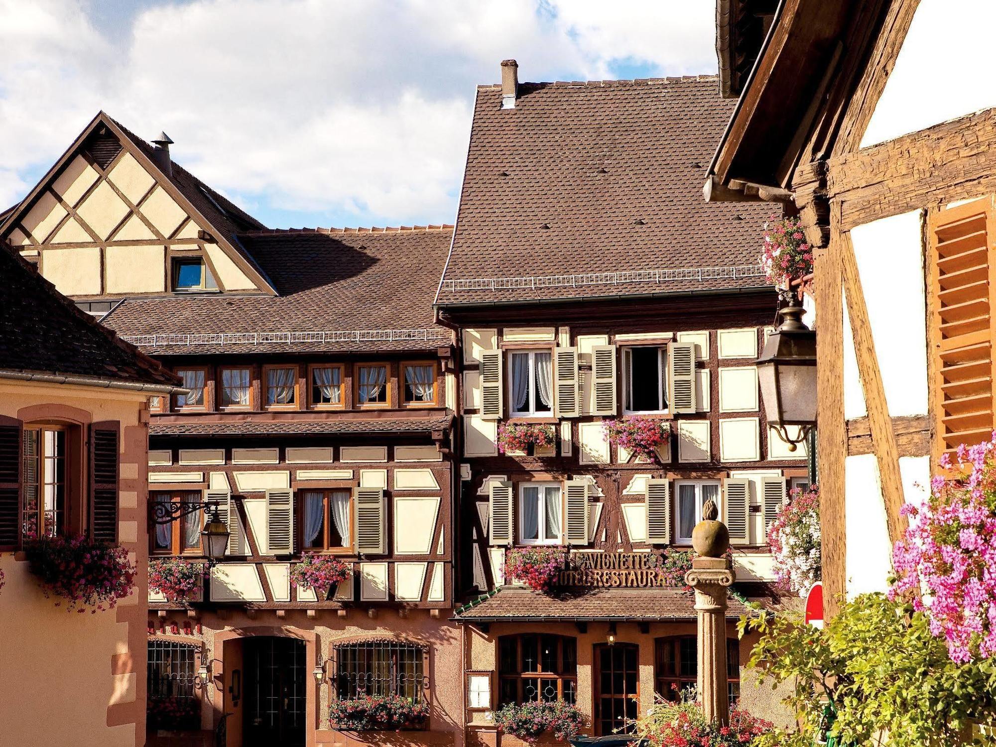 Hotel A La Vignette - Colmar-Nord Сен-Иполит Екстериор снимка